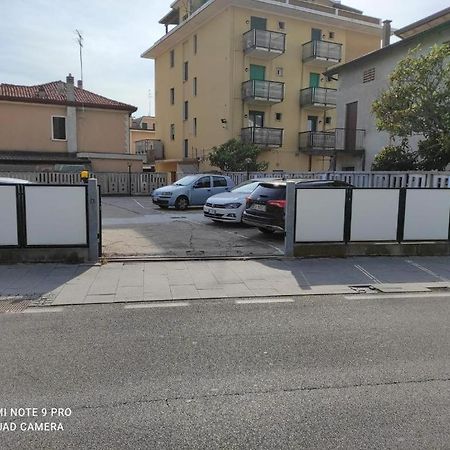 Quito - Dietro Piazza Mazzini - Immobil Relax Lido di Jesolo Exteriör bild